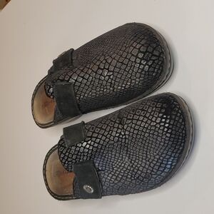 𝅺rohde Black Mule-Clog Women's Size 40